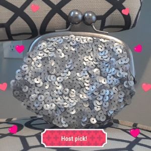 💕HP💕Vera Wang Silver Sequin Mini Clutch Purse